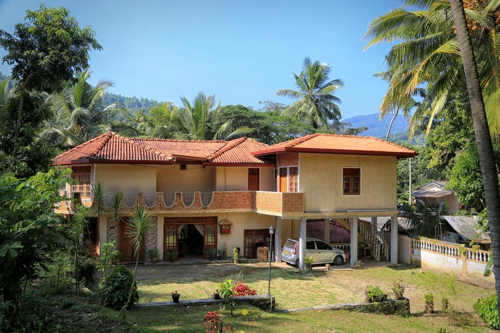 Mahaweli View Bungalow Kandy Extérieur photo